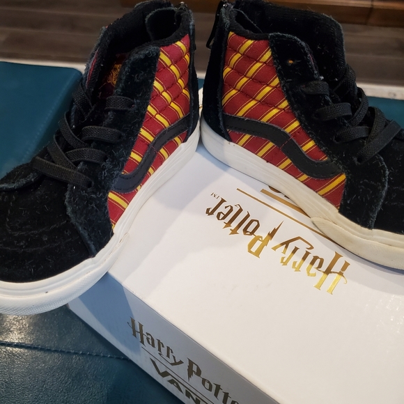 Vans X Harry Potter Sk8-Hi Zip Toddler size 6 - Picture 6 of 6
